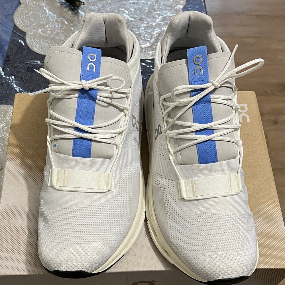 On Running Men's Cream and Blue Sneakers
